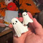 Load image into Gallery viewer, Cute Ghost Home Statues
